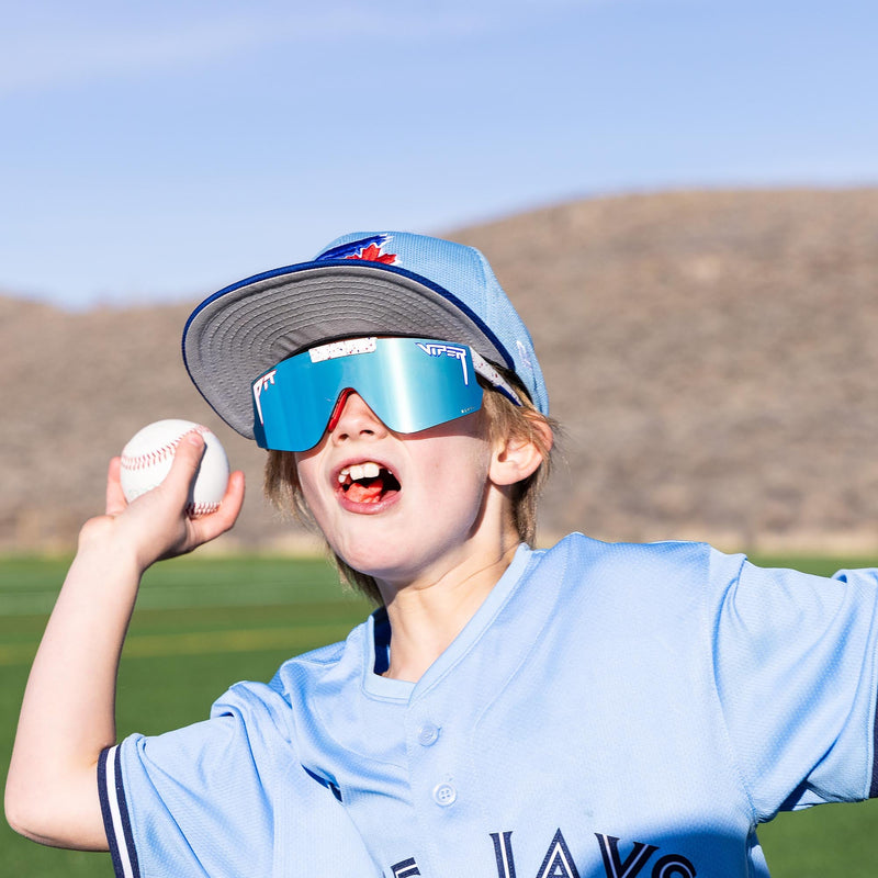 HDPV Polarized Blue / Regular | photo_of_person.JPG | The Merika Flip-Offs Sunglasses from Pit Viper